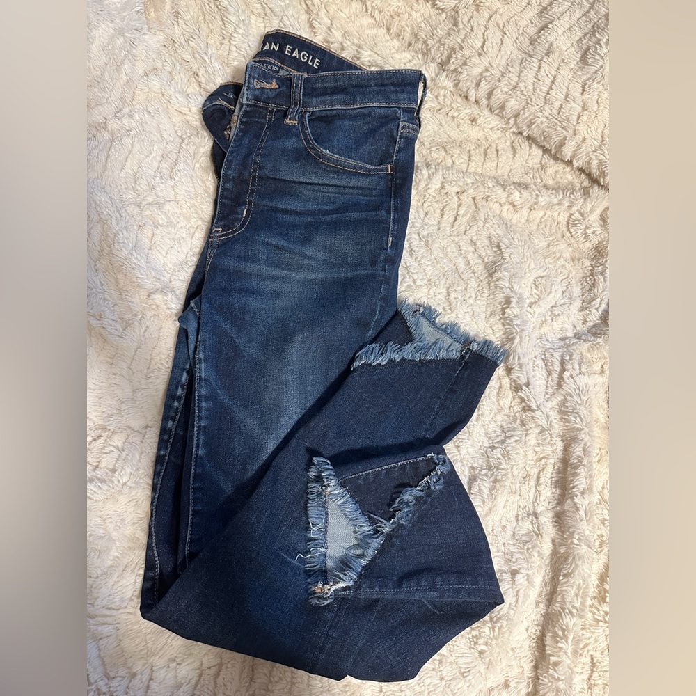 American Eagle High Rise Raw Hem Cropped Jeans